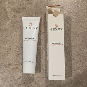 (J64) Nexx Anti Acne Mask Bentonite Clay - Cream and White